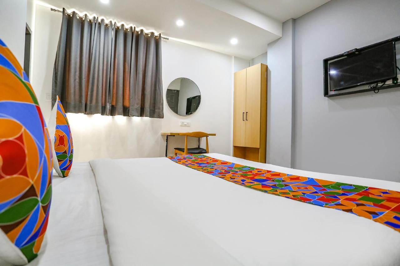 Fabhotel Vat - Meera Bagh Delhi  Luaran gambar