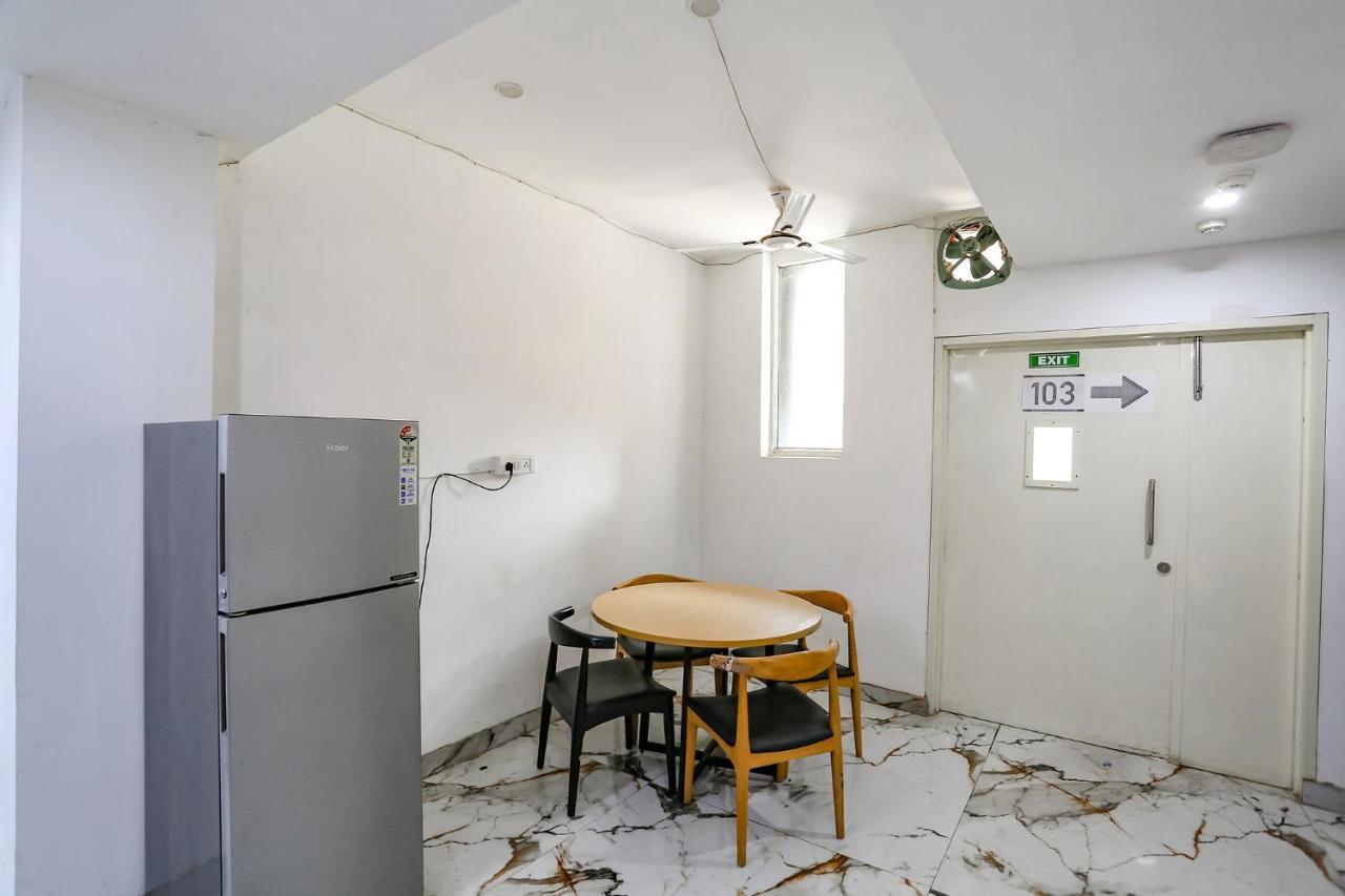 Fabhotel Vat - Meera Bagh Delhi  Luaran gambar