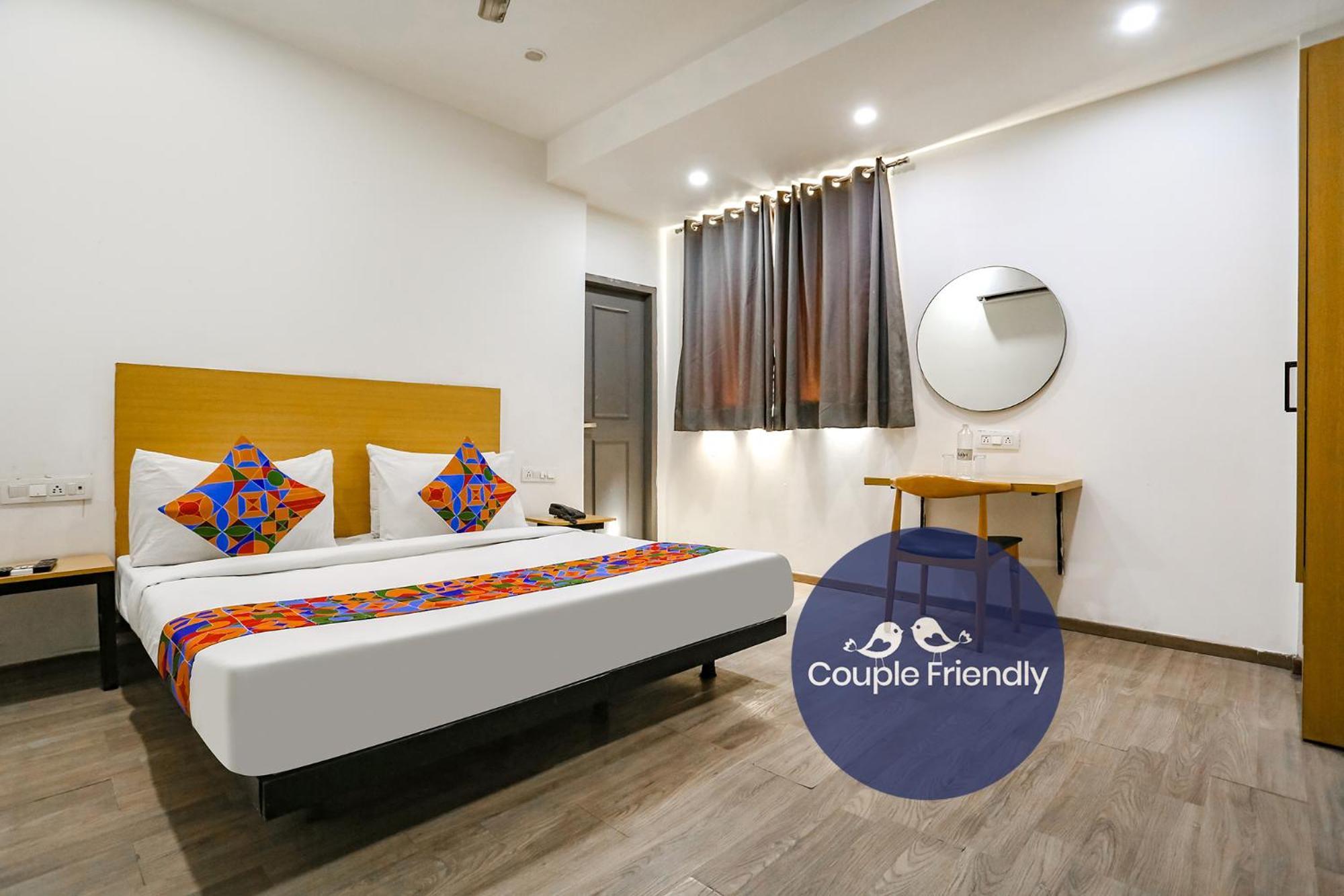 Fabhotel Vat - Meera Bagh Delhi  Luaran gambar